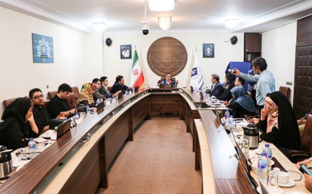 رئیس اتاق تعاون ایران در نشست خبری با اصحاب رسانه: کمتر از ۲ درصد واگذاری‌ها سهم تعاونی‌ها شد؛ خصوصی‌سازی به جای مردم به بانک‌ها و خصولتی‌ها رسید